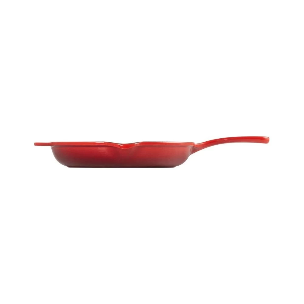 Le Creuset 9" Classic Skillet | Cerise 6 Le Creuset 9" Classic Skillet | Cerise - Image 4
