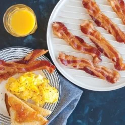 Nordic Ware 2-Sided Bacon & Meat Grill -Cookware & Knives Shop 60150 bacon plated 780x780 05 52016.1617722758.1280.1280