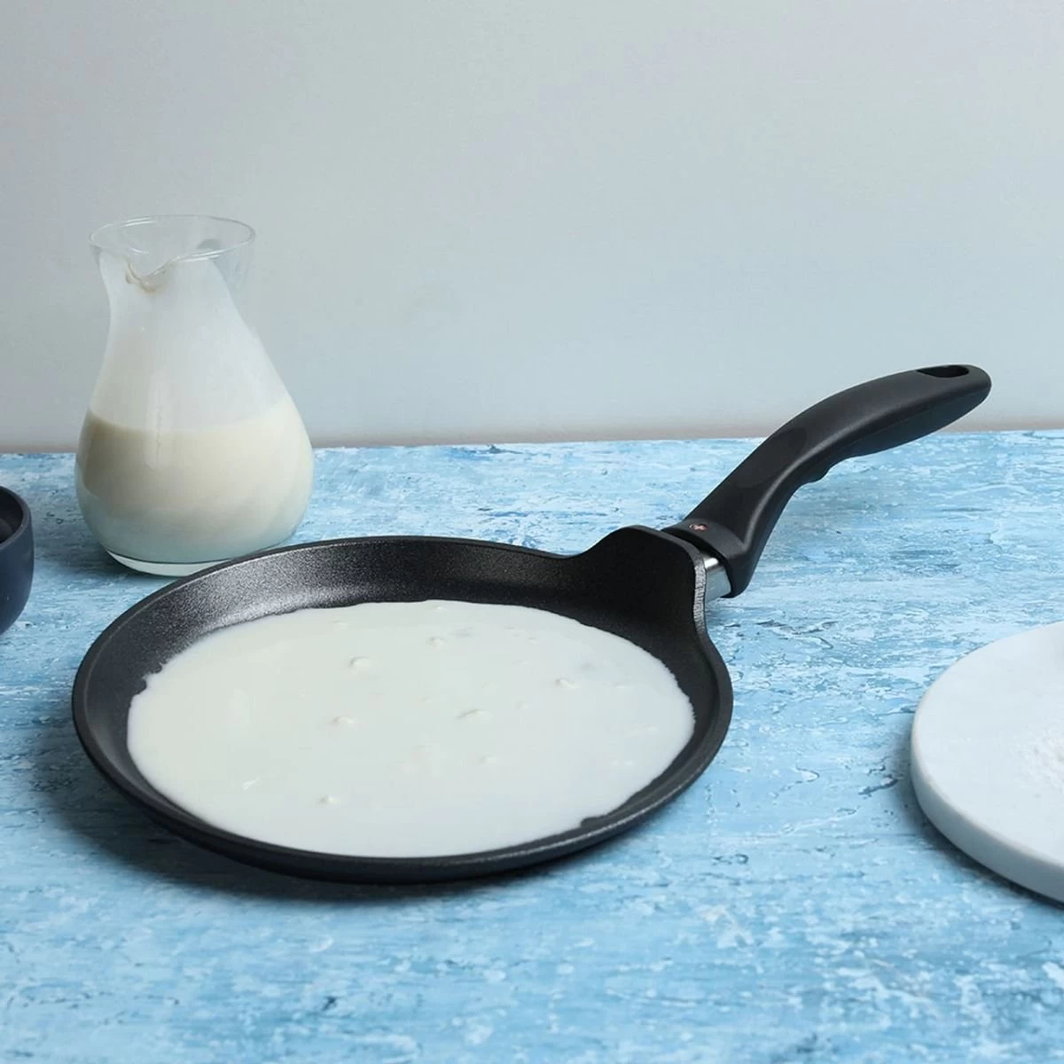 Swiss Diamond | XD Crepe Pan - 9.5" 5 Swiss Diamond | XD Crepe Pan - 9.5" - Image 3