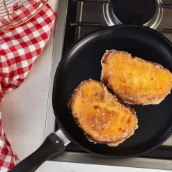 Swiss Diamond | XD Crepe Pan - 9.5" 9 Swiss Diamond | XD Crepe Pan - 9.5" -Cookware & Knives Shop 6224 2 58896