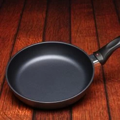 Swiss Diamond | HD Fry Pan - 8" -Cookware & Knives Shop 6420 onwood 65699.1649266036