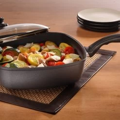 Swiss Diamond | HD Square Sauté Pan With Lid - 11" X 11" (5.3 Qt.) 9 Swiss Diamond | HD Square Sauté Pan With Lid - 11" X 11" (5.3 Qt.) -Cookware & Knives Shop 66283c food114 2017 10 27 20 11 39 utc