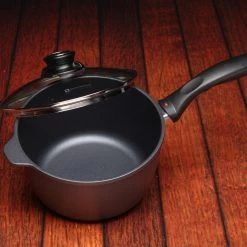 Swiss Diamond | HD Sauce Pan With Lid - 8" (3.2 Qt.) -Cookware & Knives Shop 6720c 1 2017 10 27 20 11 39 utc