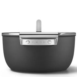 SMEG 5 Qt. Nonstick Casserole Dish With Lid | Black -Cookware & Knives Shop ckfc2411blm 5