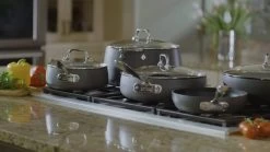 All-Clad HA1 Hard Anodized Nonstick Saucepan & Lid | 2.5 Qt. -Cookware & Knives Shop maxresdefault 1 22