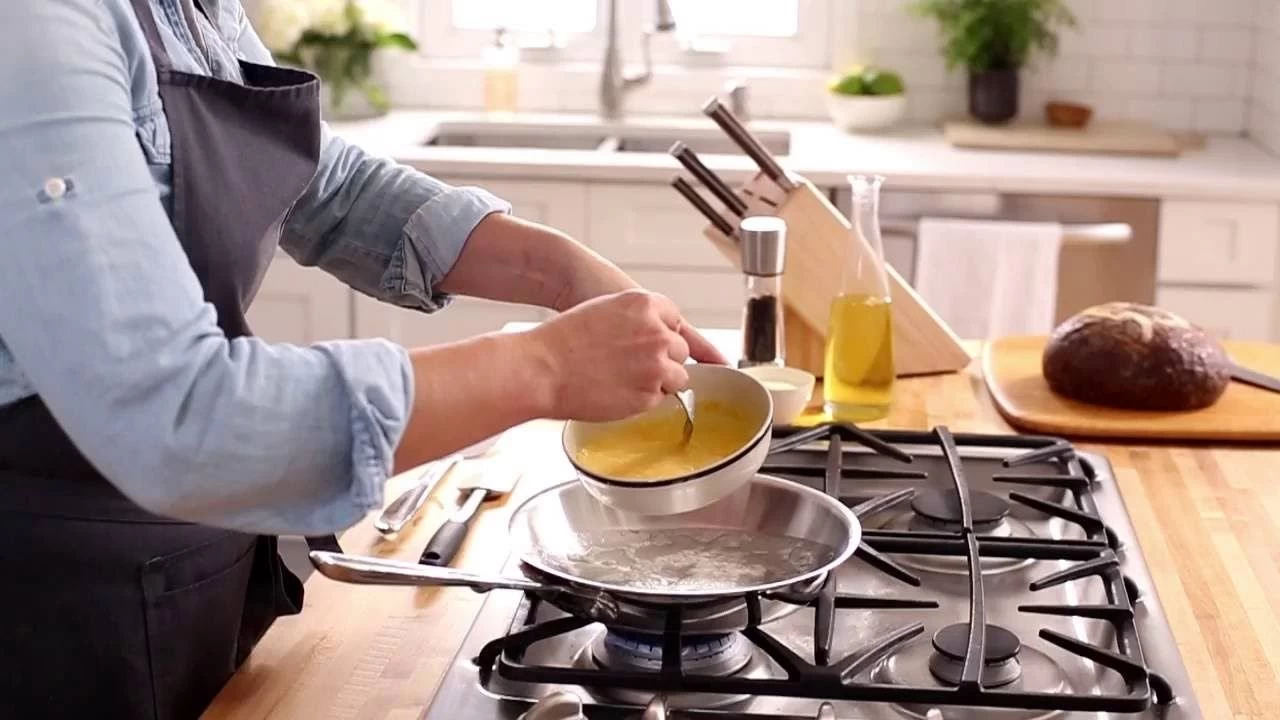 All-Clad Copper Core 5-Ply Bonded Stainless Steel Saucepan | 4 Qt. 11 All-Clad Copper Core 5-Ply Bonded Stainless Steel Saucepan | 4 Qt. - Image 9