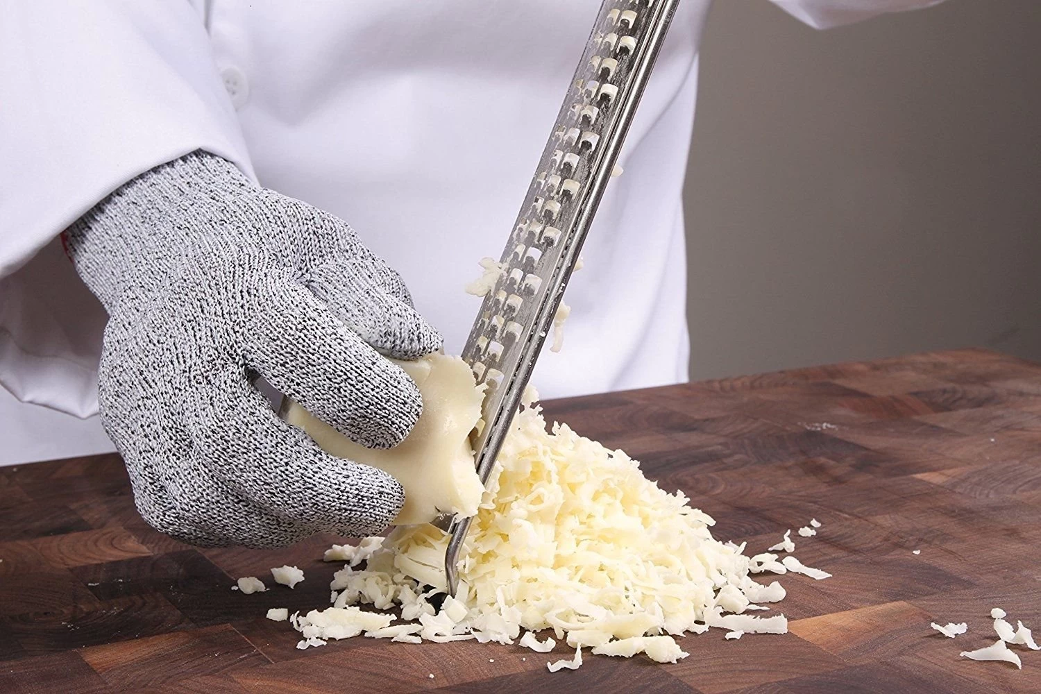 MercerMax Cut-Resistant Glove | Large 5 MercerMax Cut-Resistant Glove | Large - Image 3