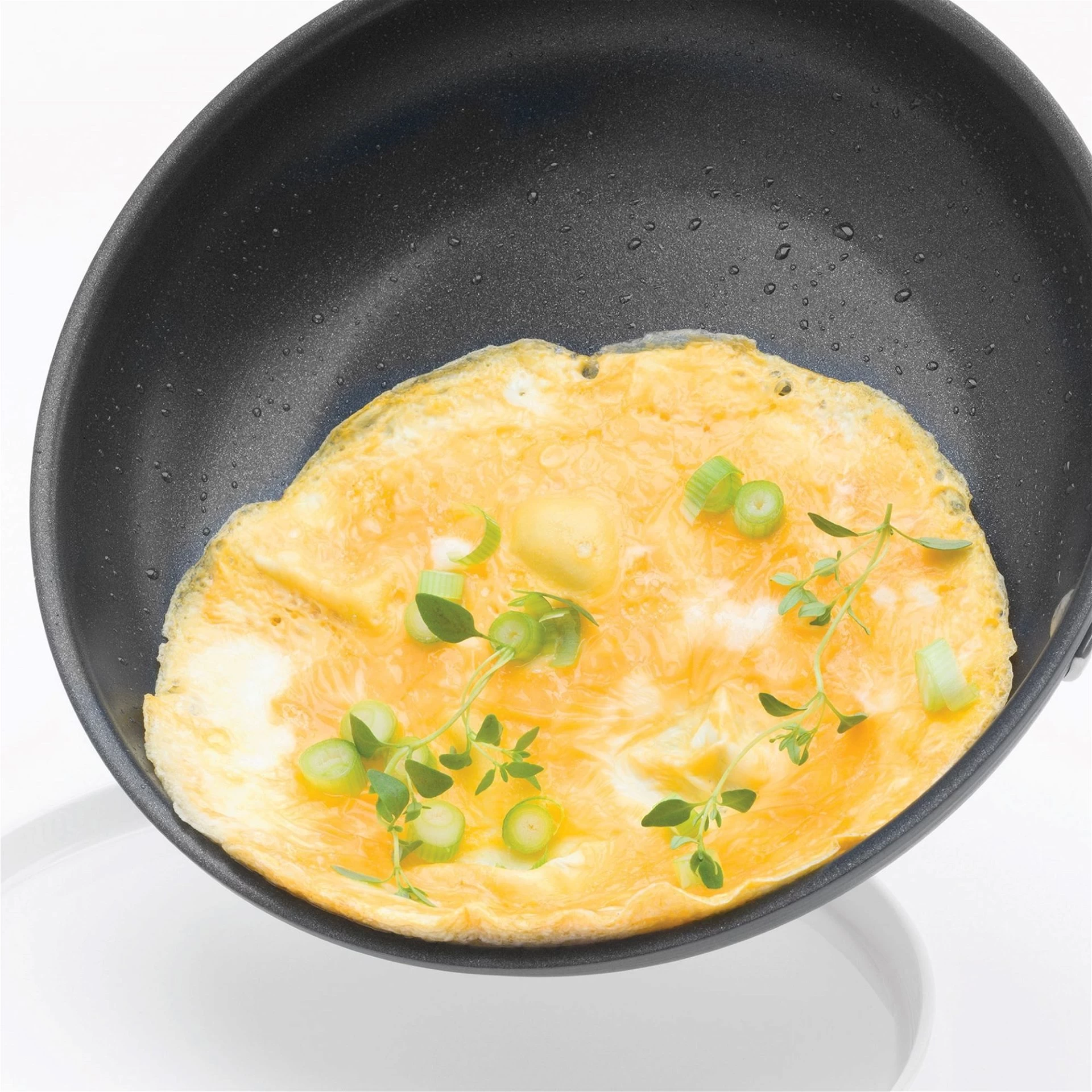 OXO Nonstick Pro | 10” Frypan 5 OXO Nonstick Pro | 10” Frypan - Image 3