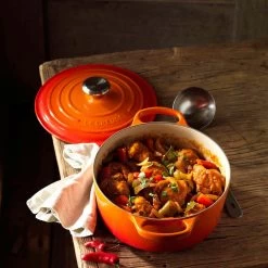 Le Creuset 4.5 Qt. Round Signature Dutch Oven With Stainless Steel Knob | Flame Orange -Cookware & Knives Shop rs12071 lc 20190208 nl ls 00448