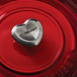 Le Creuset 3.5 Qt. Round Signature Dutch Oven With Stainless Steel Heart Knob | Cerise/Cherry Red 13 Le Creuset 3.5 Qt. Round Signature Dutch Oven With Stainless Steel Heart Knob | Cerise/Cherry Red -Cookware & Knives Shop rs13352 201020 lecreuset heartknob 0538 ret2