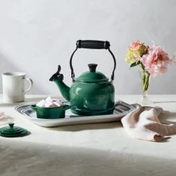 Le Creuset 1.25 Qt. Demi Kettle Tea Pot | Artichaut -Cookware & Knives Shop rs13740 210112 lecreuset springcolorpairing 01 ret