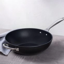 Le Creuset 12" Stir Fry Pan | Toughened Nonstick Pro 15 Le Creuset 12" Stir Fry Pan | Toughened Nonstick Pro -Cookware & Knives Shop tnsp5000 30e