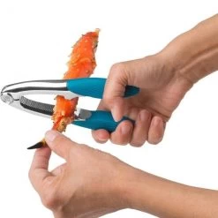 Trudeau Maison Seafood Cracker -Cookware & Knives Shop trudeau maison seafood cracker 05115072 image2