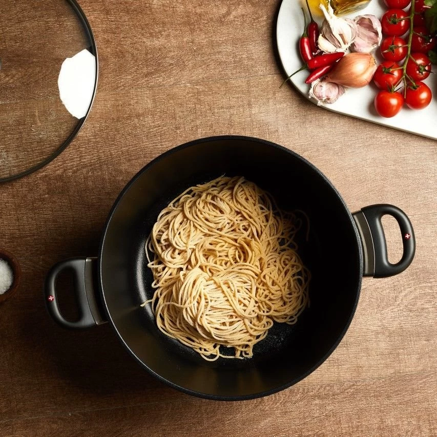 Swiss Diamond | XD 8.5-Quart Stock Pot With Lid (11") 6 Swiss Diamond | XD 8.5-Quart Stock Pot With Lid (11") - Image 4