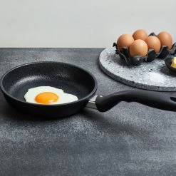 Swiss Diamond | XD Fry Pan With Lid - 8" -Cookware & Knives Shop xd6420 v1 1