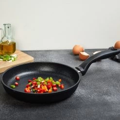 Swiss Diamond | XD Fry Pan With Lid - 8" -Cookware & Knives Shop xd6420 v4 1