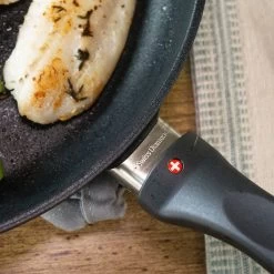 Swiss Diamond | XD Fry Pan - 11" 10 Swiss Diamond | XD Fry Pan - 11" -Cookware & Knives Shop xd6428c 318